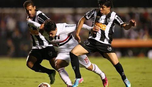 由于对伤病 由于对伤病