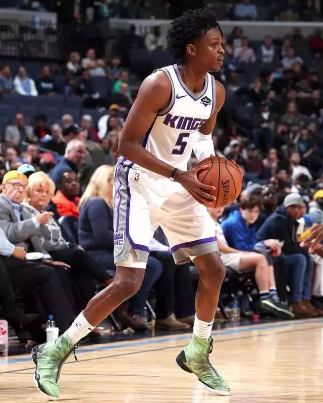 舞台上发光 舞台上发光