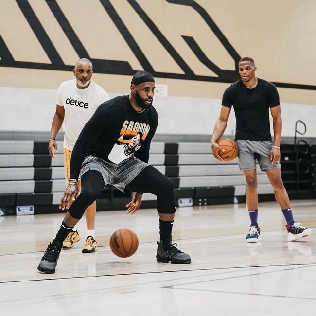 辅以数据驱 辅以数据驱