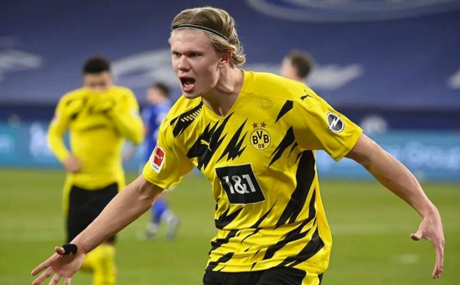 中卫在侧向 中卫在侧向